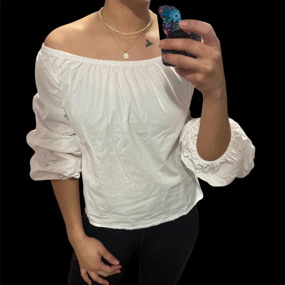 Ambiance Tops - ❤️ 3 X $20Women off Shoulders blouse size M